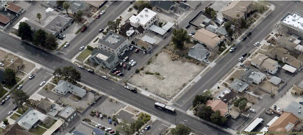 605 8th st, Las Vegas, NV à vendre - Photo du bâtiment - Image 3 de 3