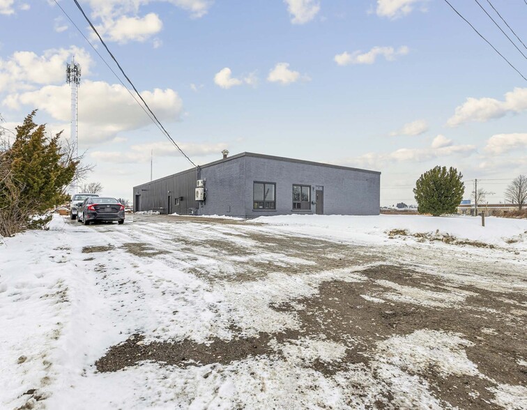11 Massey Rd, Guelph, ON for sale - Building Photo - Image 3 of 8