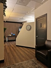 1600 Executive Pky, Eugene, OR for lease Interior Photo- Image 2 of 3