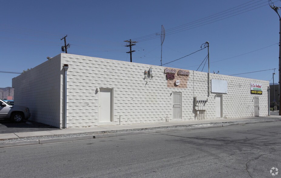 1275-1287 E Florida Ave, Hemet, CA à vendre - Photo du bâtiment - Image 2 de 2