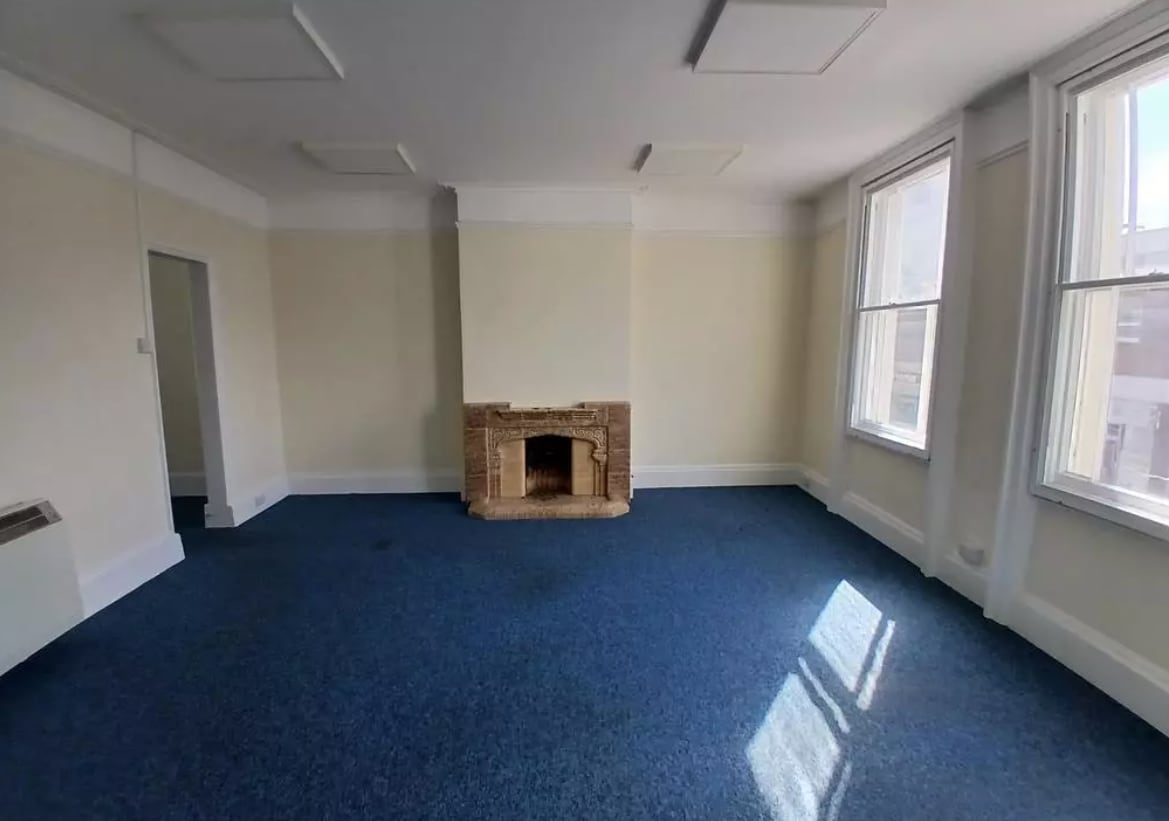 81-83 High St, Poole for lease Interior Photo- Image 1 of 7