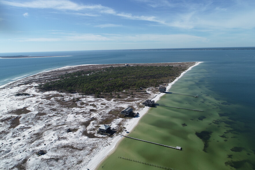 Gulf Shore Blvd, Carrabelle, FL à vendre - Photo du bâtiment - Image 2 de 10