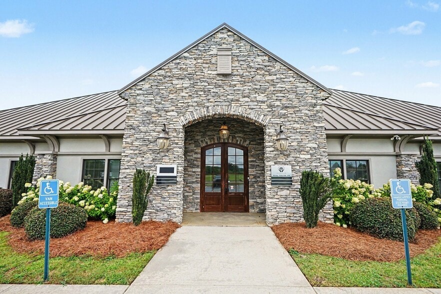 132 Byrd Way, Warner Robins, GA for sale - Building Photo - Image 2 of 35