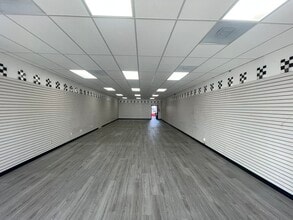 627-645 H St, Chula Vista, CA for lease Interior Photo- Image 1 of 3