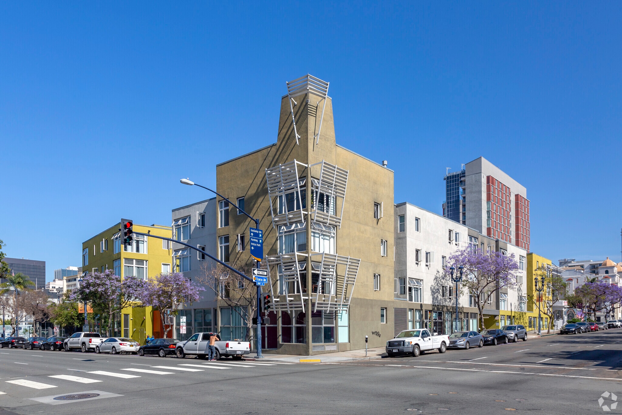 900 F St, San Diego, CA for lease Primary Photo- Image 1 of 70