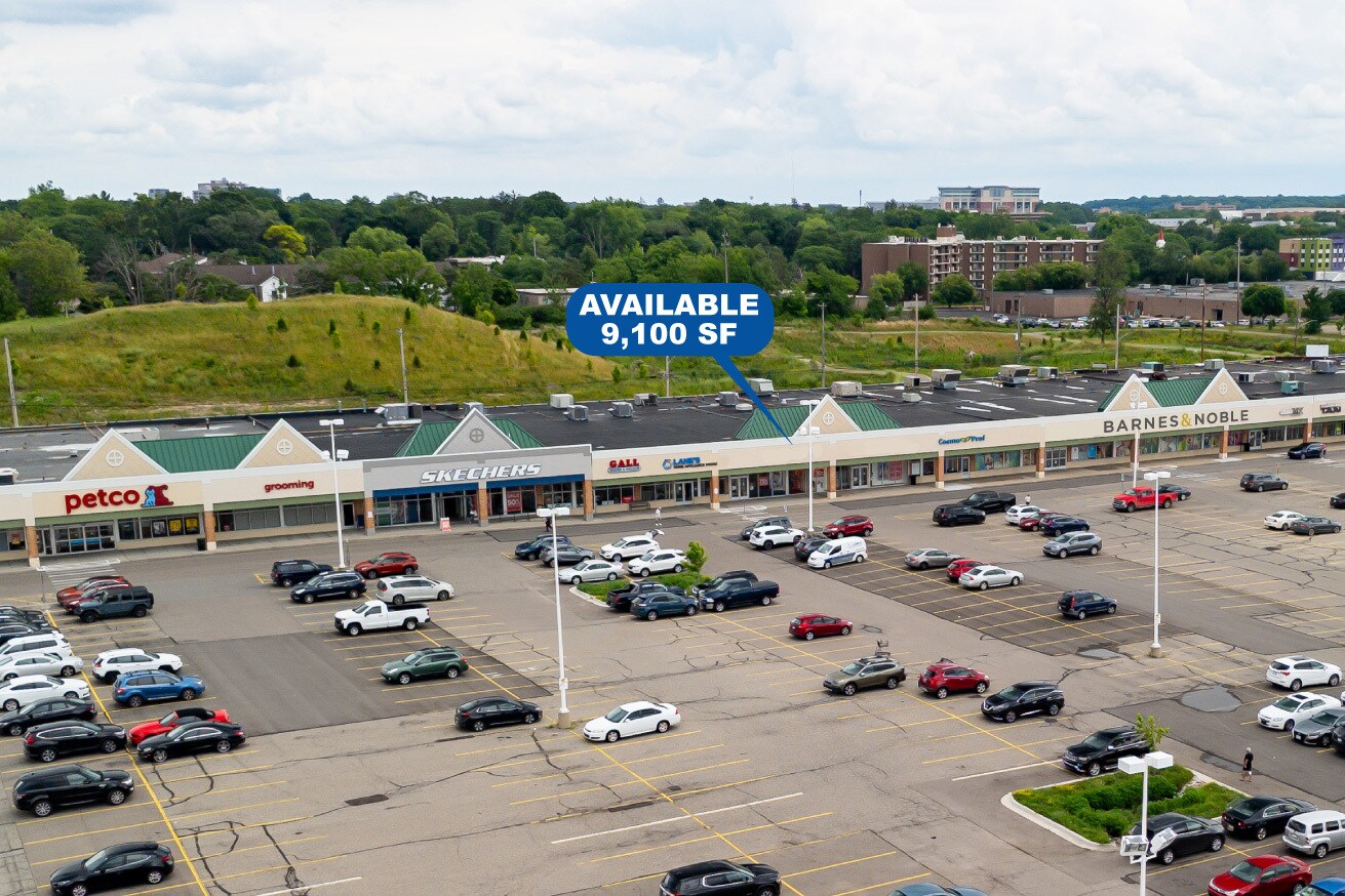 310 N Clippert St, Lansing, MI à louer Photo intérieure- Image 1 de 1