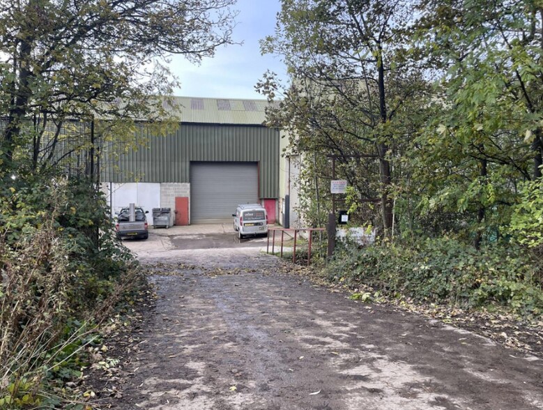 Wakefield Road, Scissett à vendre - Photo du bâtiment - Image 2 de 3