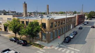 More details for 2100 W Fulton St, Chicago, IL - Industrial for Sale