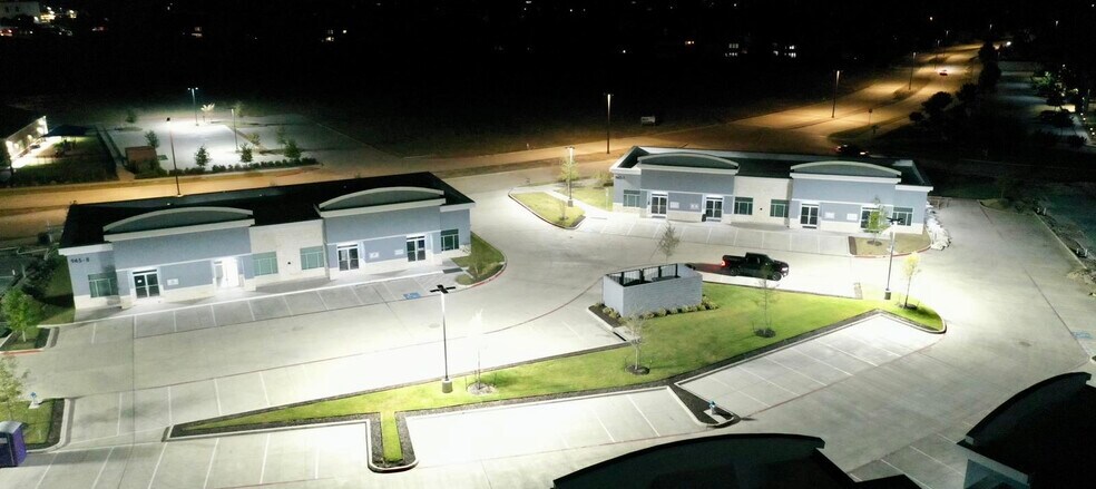 945 Stockton Dr, Allen, TX à vendre - Photo du bâtiment - Image 3 de 26