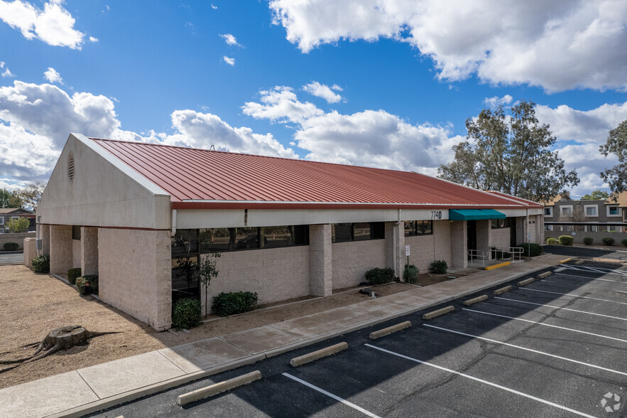 7740 E Speedway Blvd, Tucson, AZ for lease - Building Photo - Image 2 of 19