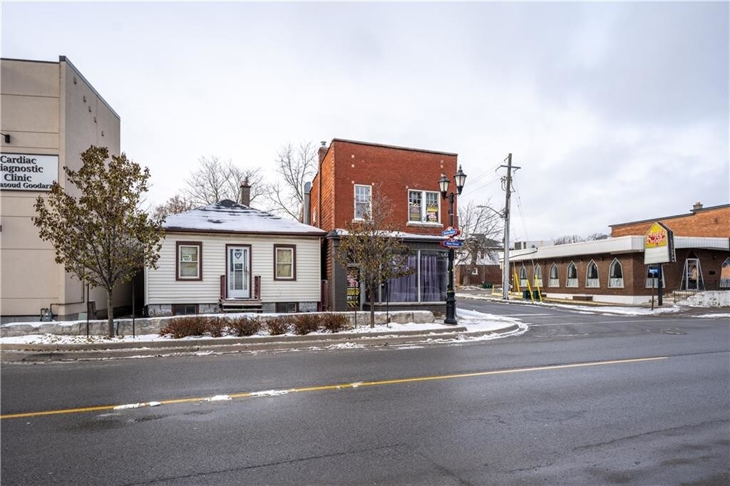 6043 Main St, Niagara Falls, ON for sale Primary Photo- Image 1 of 1