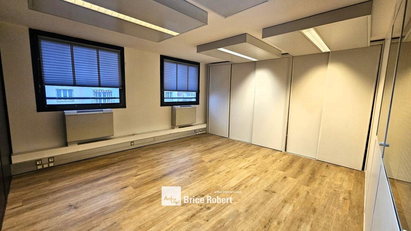 11 Rue Guilloud, Lyon for lease Interior Photo- Image 1 of 8