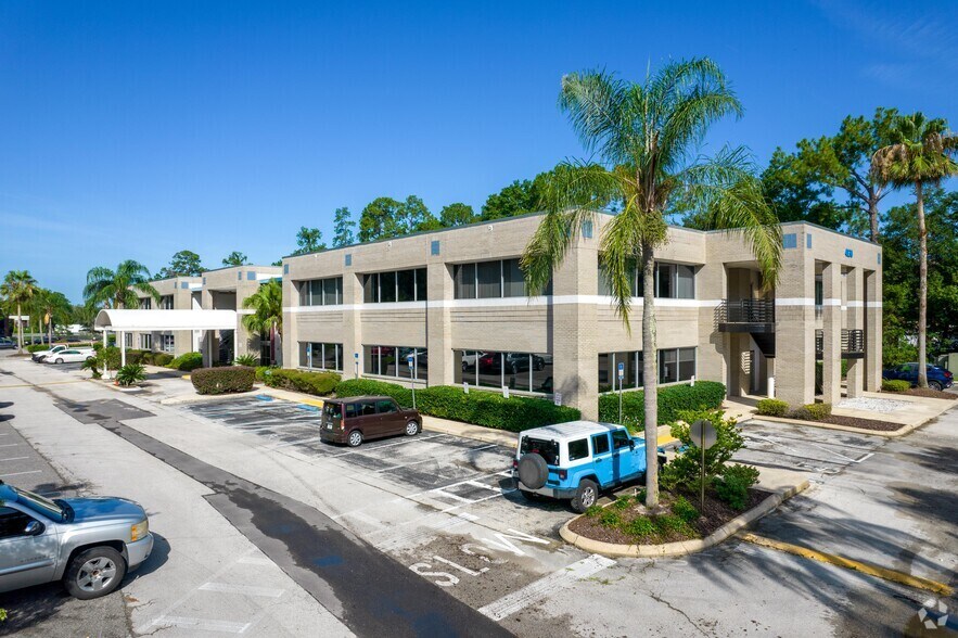 4130 Salisbury Rd, Jacksonville, FL à louer - Photo du bâtiment - Image 1 de 7