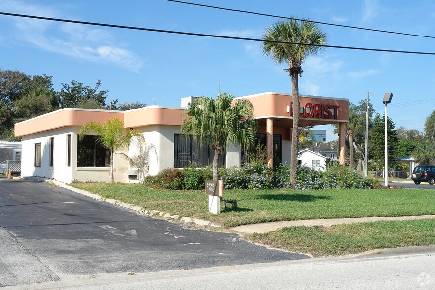 258 Riverside Dr, Daytona Beach, FL à vendre - Photo principale - Image 1 de 57