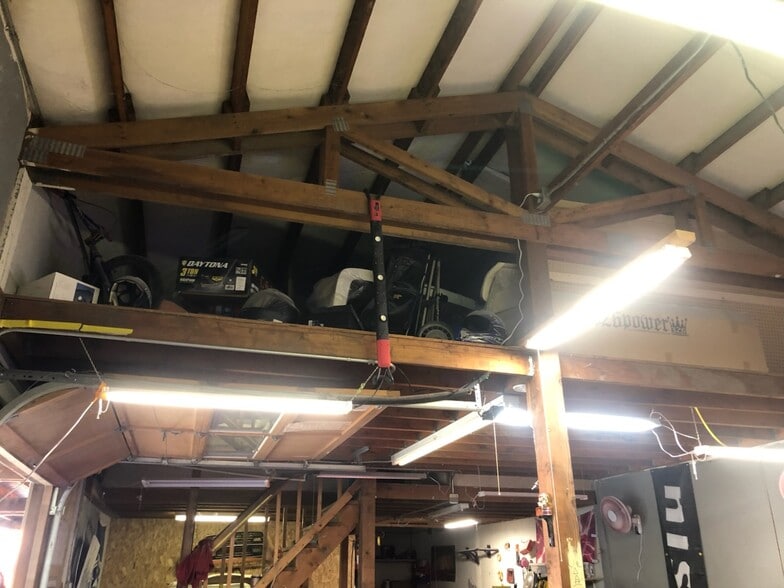 117 12th St SE, Puyallup, WA for sale - Building Photo - Image 3 of 5