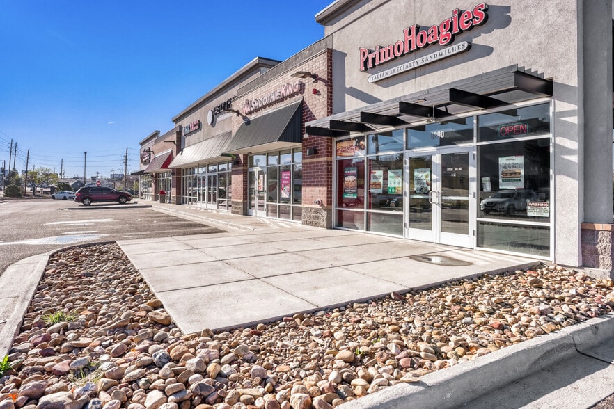 6200 Leetsdale Dr, Denver, CO à louer - Photo du bâtiment - Image 3 de 35