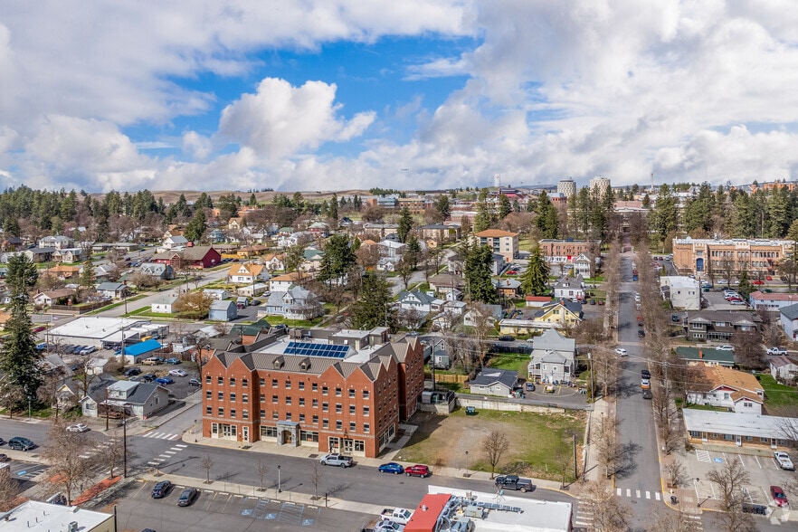 404 2nd St, Cheney, WA à louer - Aérien - Image 3 de 30