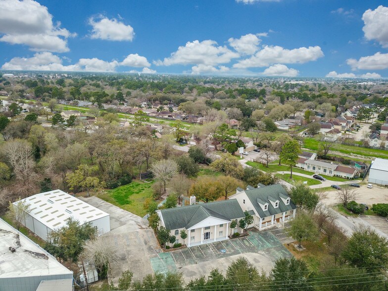 9420 Fm 1960 Rd W, Houston, TX à louer - Photo du bâtiment - Image 1 de 15