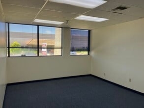 15622-15642 Producer Ln, Huntington Beach, CA for lease Interior Photo- Image 2 of 10