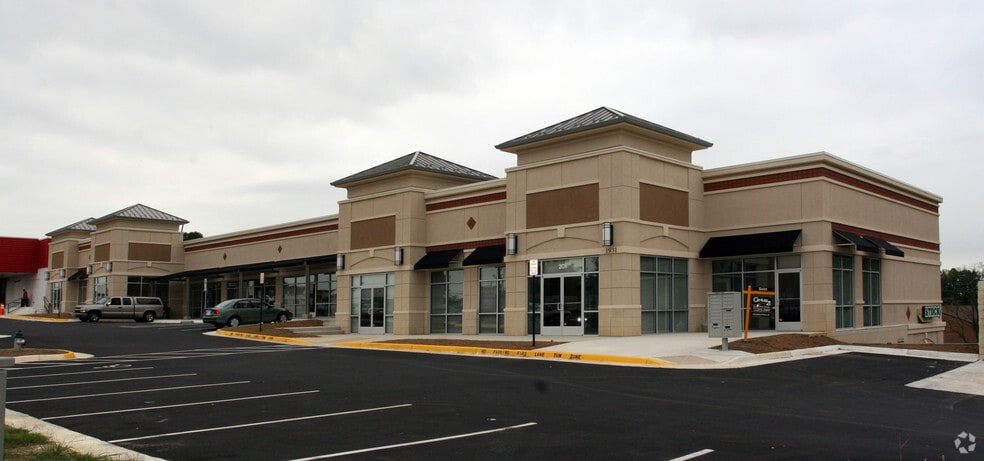 1931 Plank Rd, Fredericksburg, VA à louer - Photo du bâtiment - Image 2 de 6