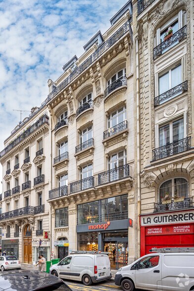 3 Rue D'Edimbourg, Paris à louer - Photo du bâtiment - Image 3 de 23