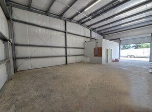 1722 Cargill, Willis, TX à louer Photo intérieure- Image 2 de 11