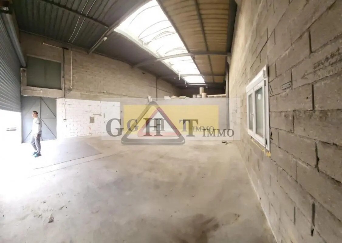 Office in Boissy-Saint-Léger for lease Interior Photo- Image 1 of 3