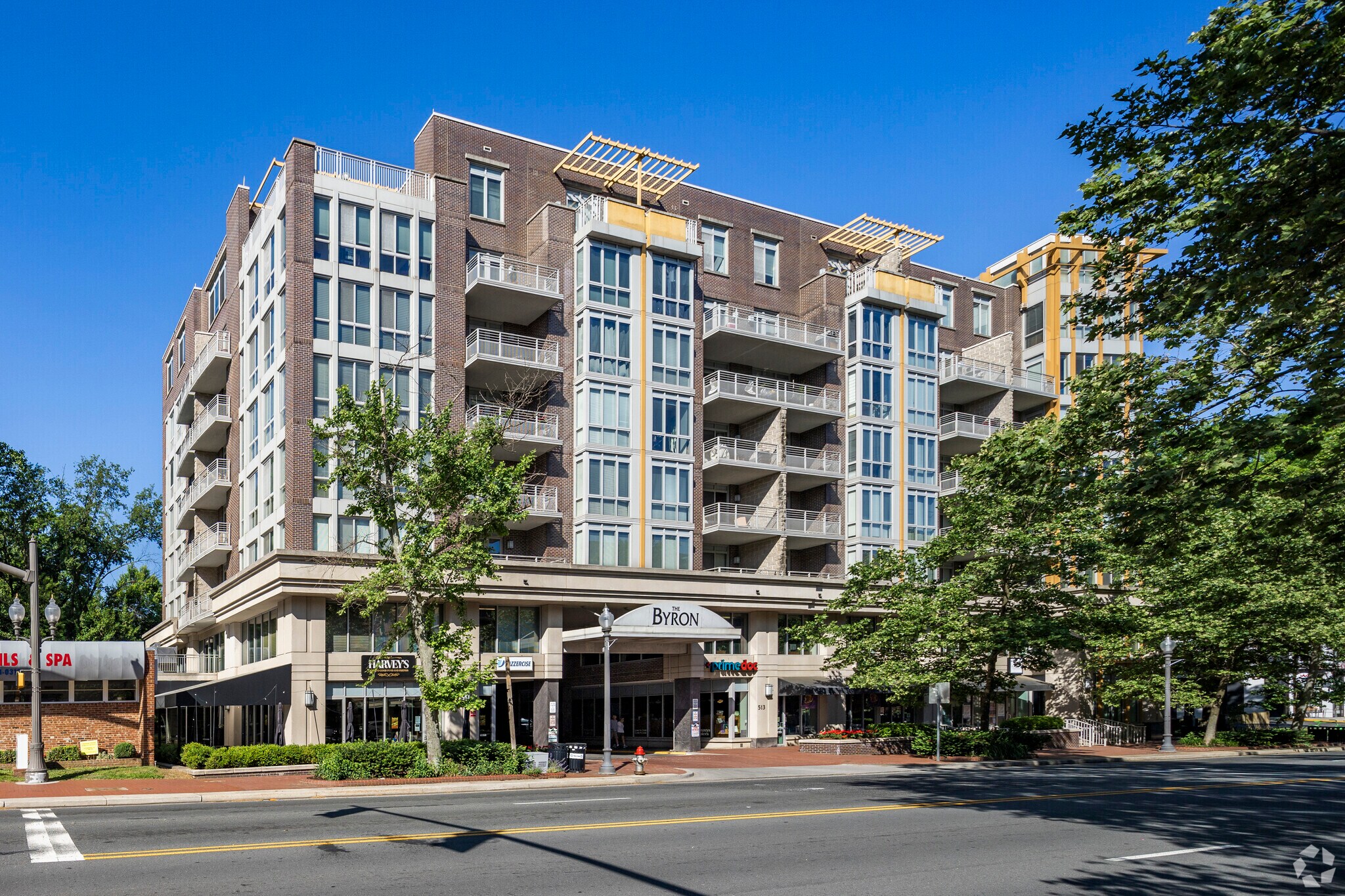 513 W Broad St, Falls Church, VA for sale Primary Photo- Image 1 of 6