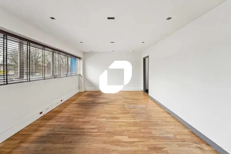 Bureau dans SAINT-OUEN-L'AUMONE à louer - Photo intérieure - Image 1 de 18