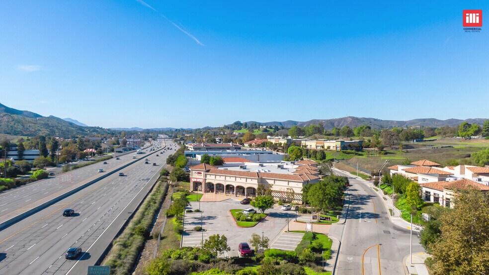 28610 Canwood St, Agoura Hills, CA à louer - Photo du bâtiment - Image 3 de 22
