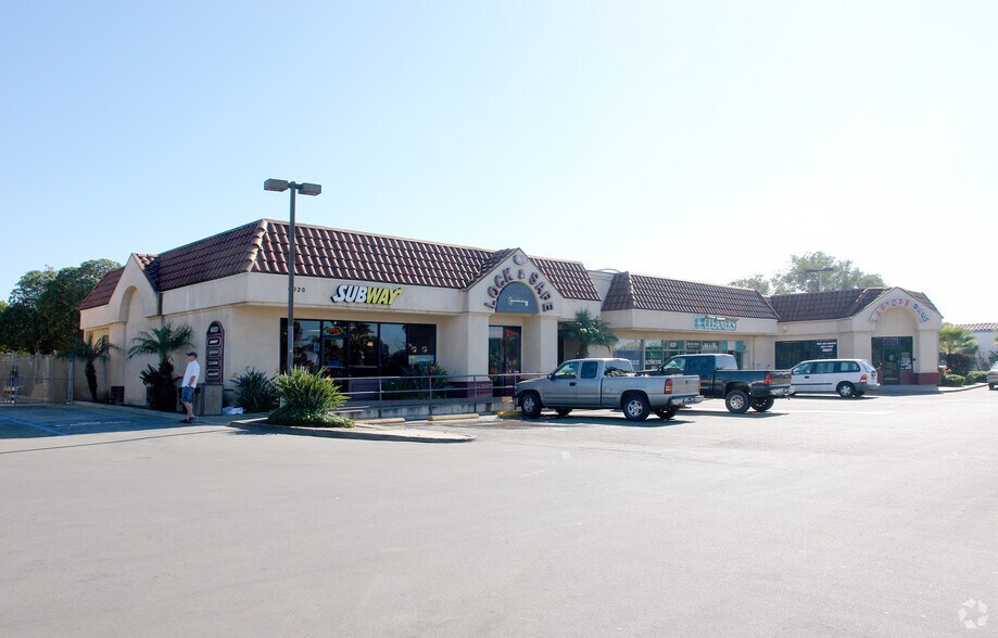 6020 Paseo Del Norte, Carlsbad, CA à louer - Photo du bâtiment - Image 3 de 4
