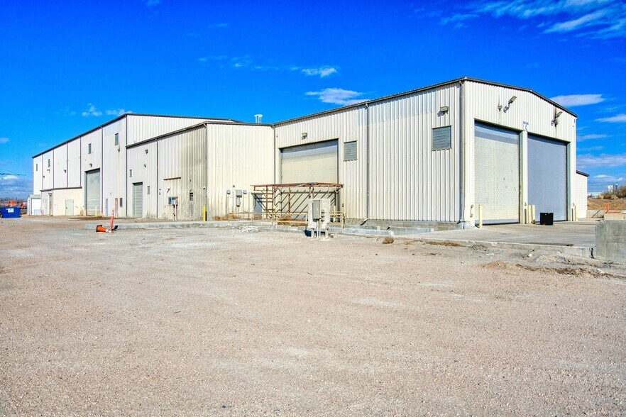 821 County Road 27, Brighton, CO à louer - Photo du bâtiment - Image 1 de 4
