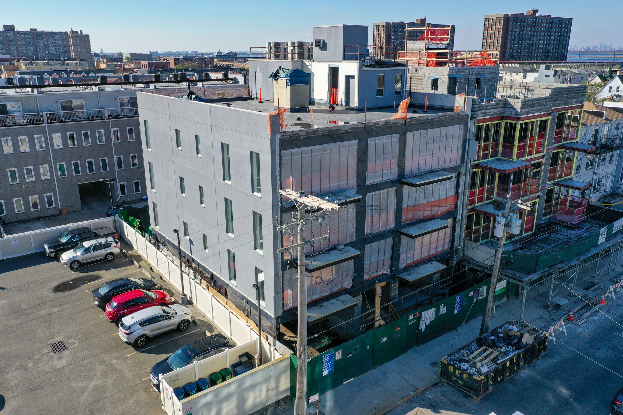 157 Beach 96th St, Rockaway Beach, NY à vendre Photo principale- Image 1 de 1