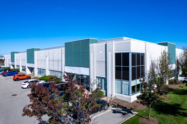 Plus de détails pour 2845 Argentia Rd, Mississauga, ON - Industriel à louer