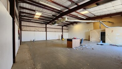 2501 Saulsbury Dr, Temple, TX for lease Interior Photo- Image 2 of 6