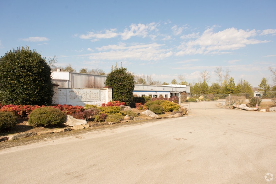 8811 Production Ln, Ooltewah, TN for lease - Building Photo - Image 2 of 14