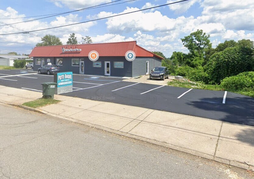 213 W Main St, Pickens, SC à vendre - Photo du bâtiment - Image 2 de 3