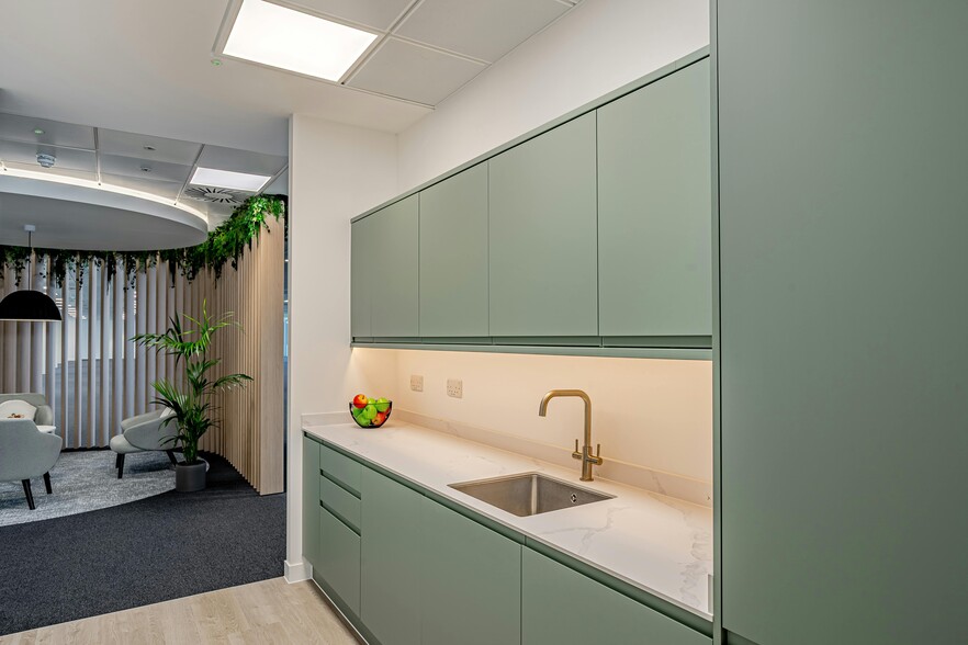 Station Rd, Kings Langley for lease - Building Photo - Image 3 of 31