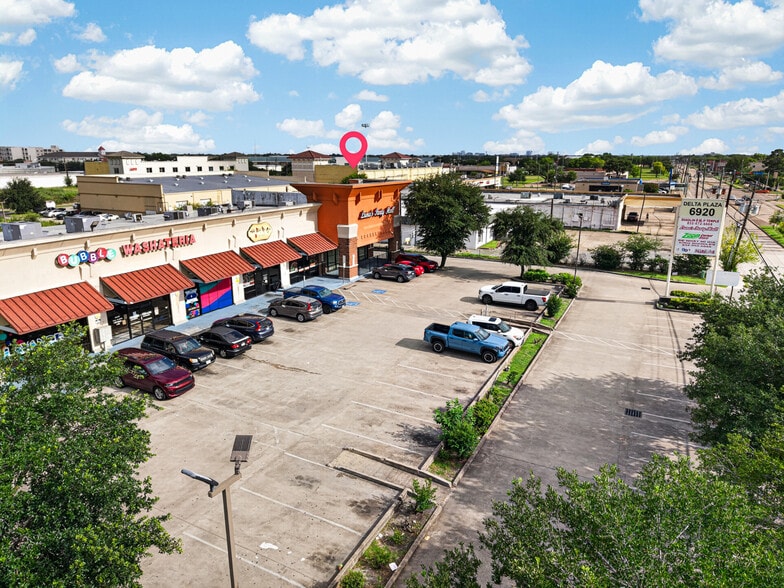 6920 Cook Rd, Houston, TX à louer - Photo du bâtiment - Image 3 de 13
