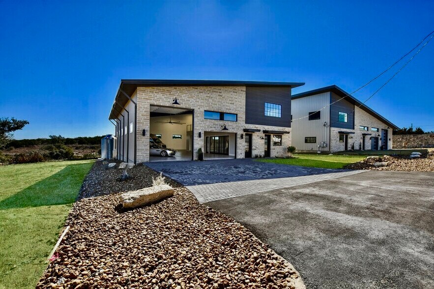 1301 O Reilly Ct, Lakeway, TX à vendre - Photo du bâtiment - Image 3 de 39