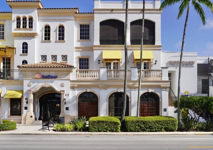 625 5th Ave S, Naples, FL for lease - Building Photo - Image 2 of 8