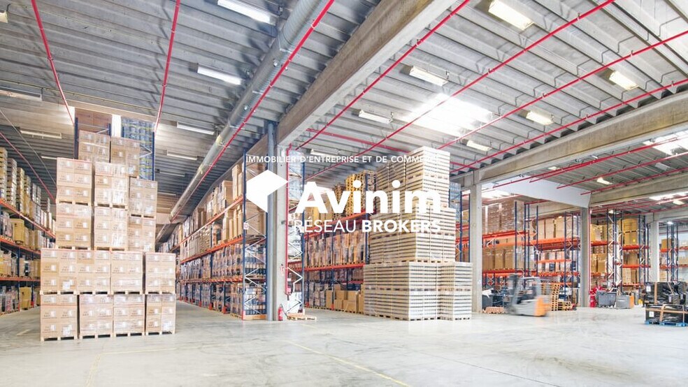 Industrial in Lille for lease - Interior Photo - Image 3 of 5