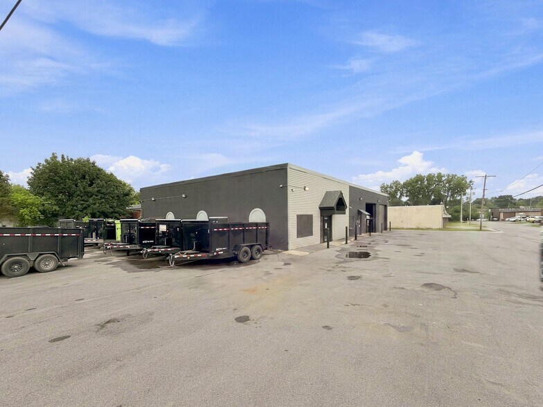 209 Factory Ave, Syracuse, NY à louer - Photo du bâtiment - Image 2 de 17