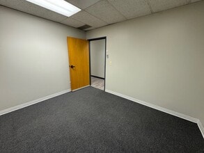7200 E Hampden Ave, Denver, CO for lease Interior Photo- Image 2 of 3