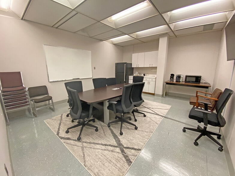 800 N 3rd St, Harrisburg, PA à louer - Photo intérieure - Image 2 de 9