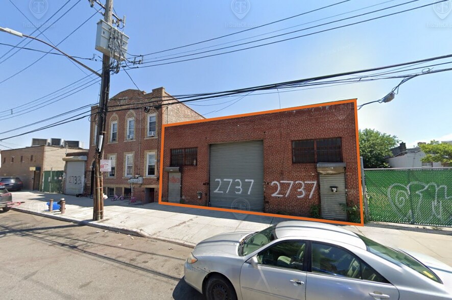 2737 W 15th St, Brooklyn, NY à louer - Photo du bâtiment - Image 1 de 7