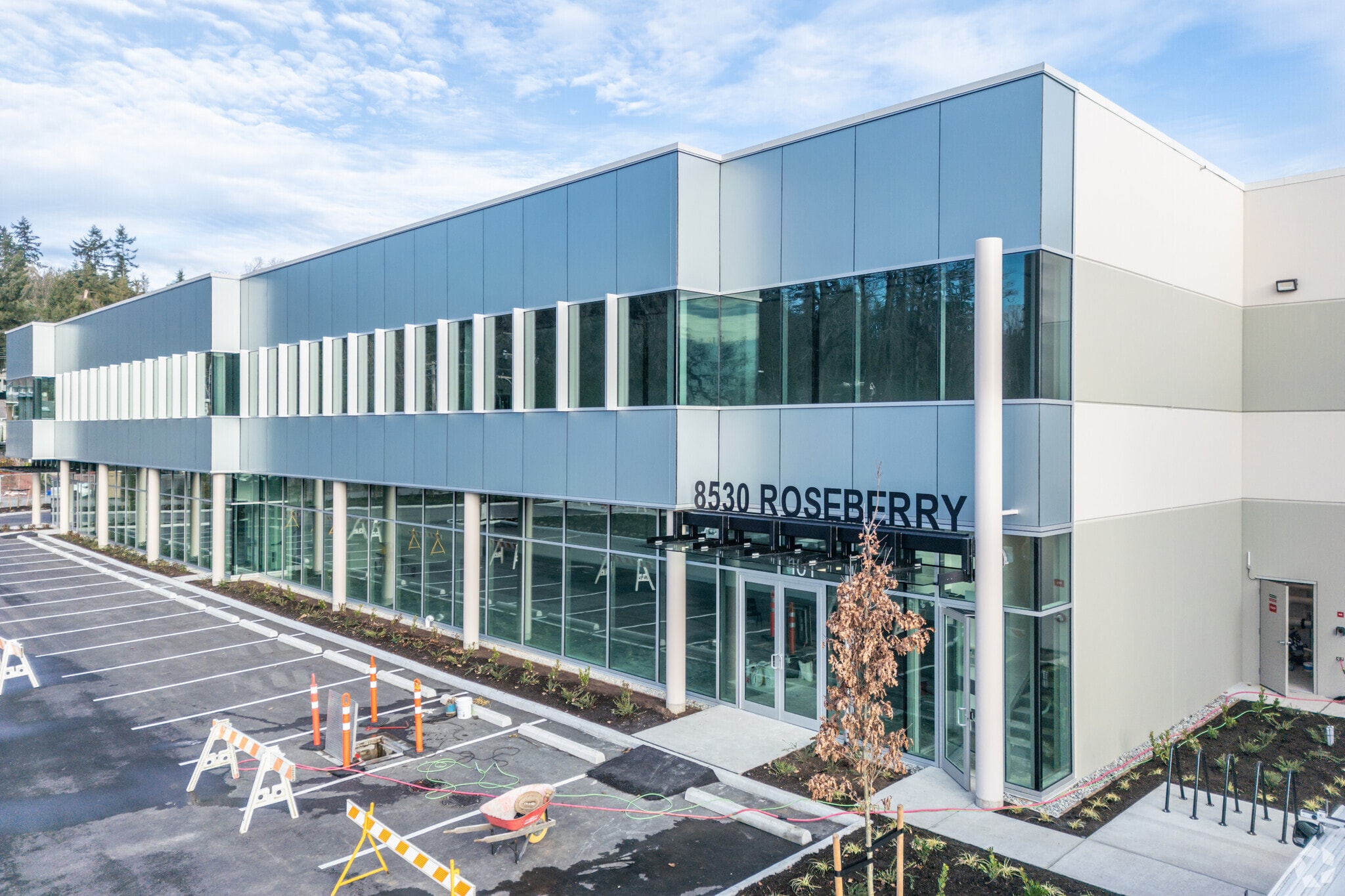 8530 Roseberry Av, Burnaby, BC for lease Building Photo- Image 1 of 6