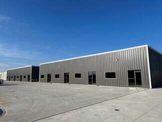 Plus de détails pour 3725-3729 N Ridgewood St, Wichita, KS - Local d'activités à louer