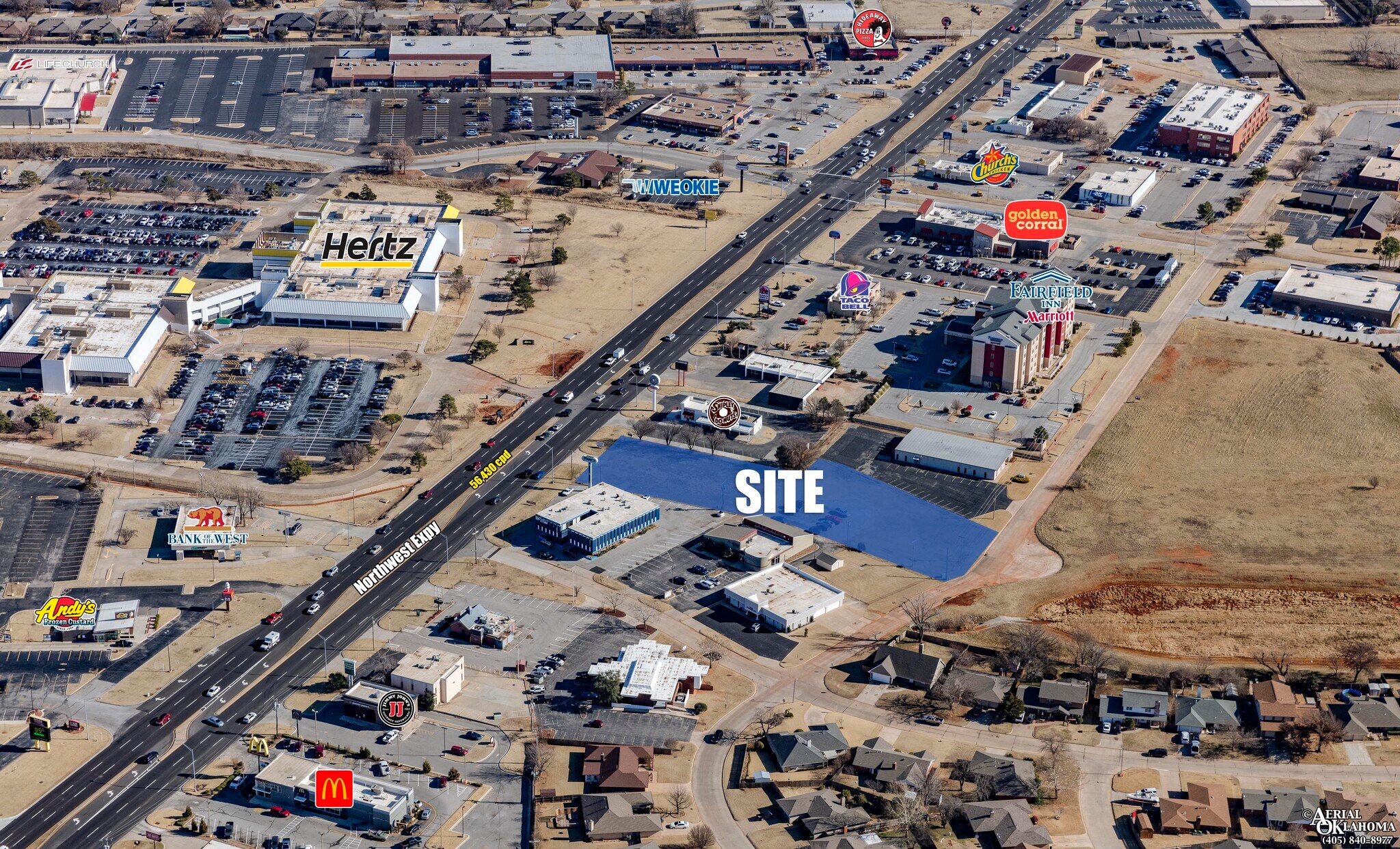 5758 NW Expressway, Oklahoma City, OK à louer Aérien- Image 1 de 3