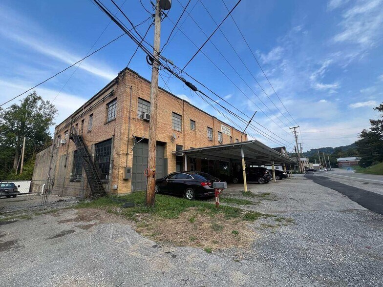 2841 N Main St, Hazard, KY à vendre - Photo du bâtiment - Image 3 de 7